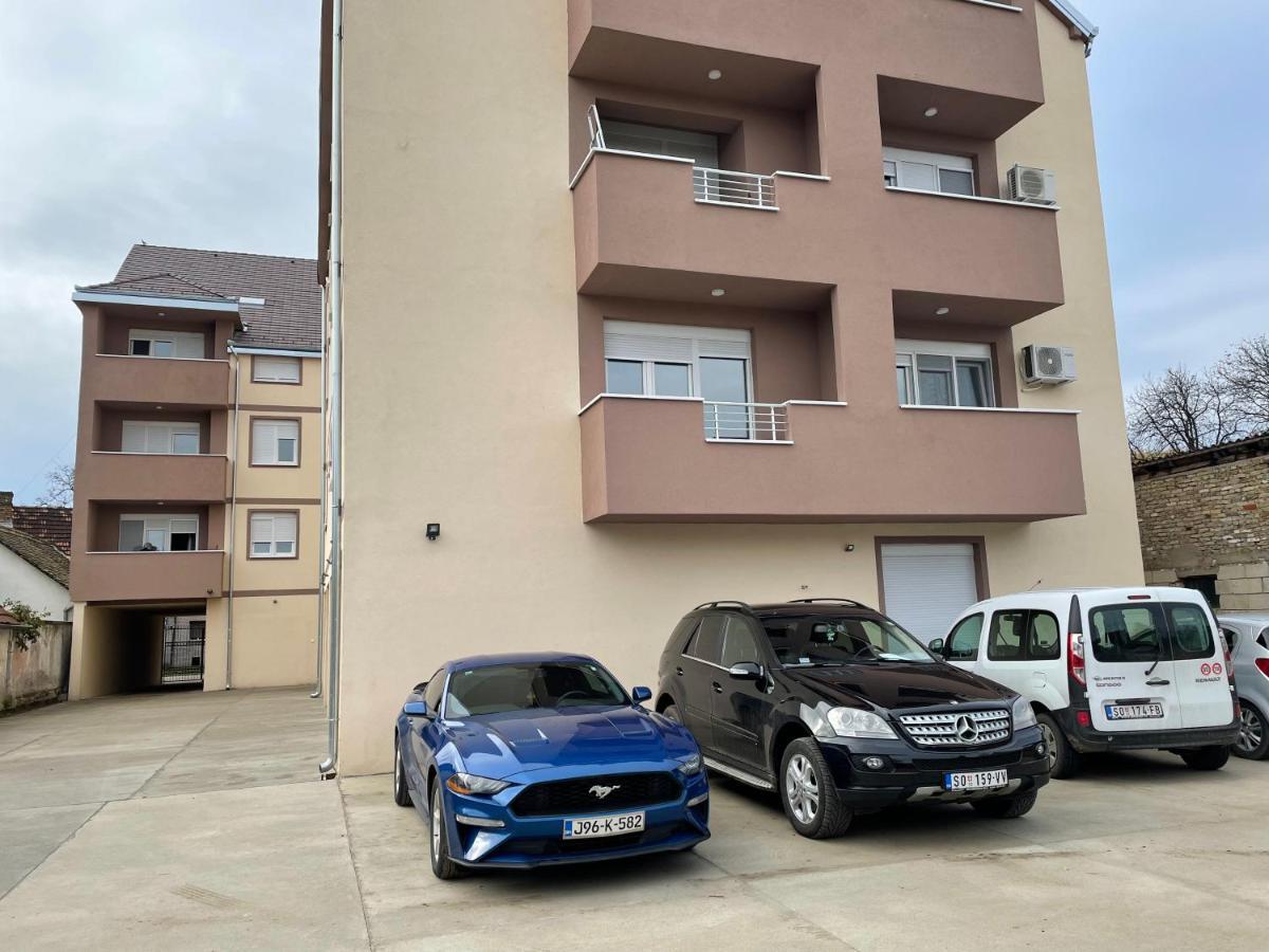 Apartmani Sombor Luaran gambar